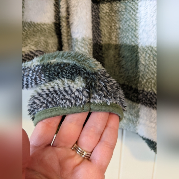 NWOT Dip sweater jacket/ Sherpa - Picture 6 of 7